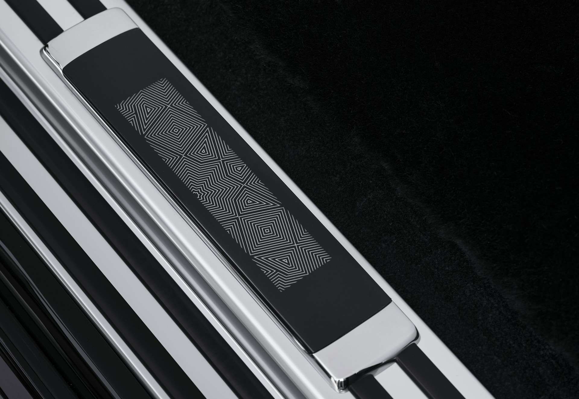 رولز رويس فانتوم أرابيسك تحفة فنية مستوحاة من العمارة العربية 5 رولز رويس فانتوم أرابيسك تحفة فنية مستوحاة من العمارة العربية - عرب اوتو هب