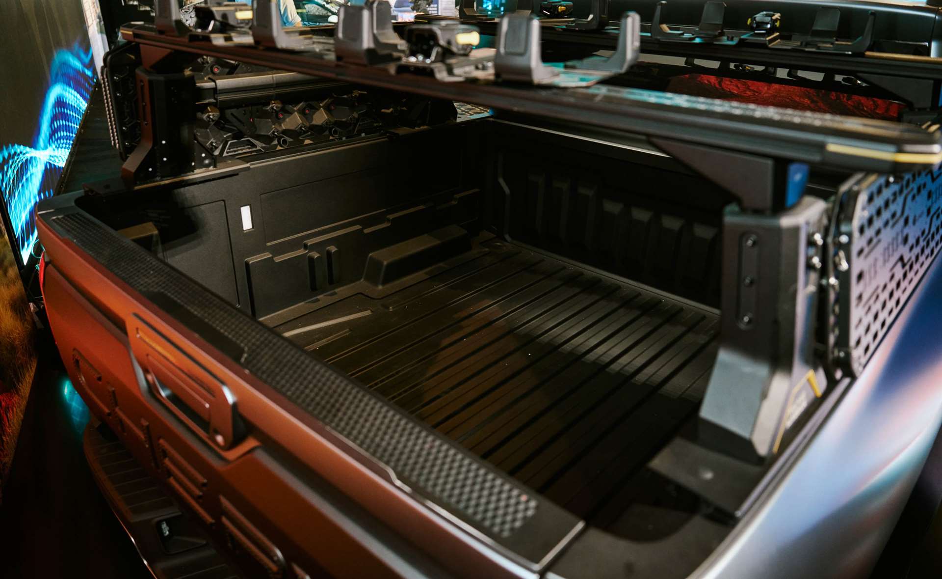 شيري KP31 2026 أول بيك أب ديزل هجينة قابلة للشحن في العالم بقوة و كفاءة غير مسبوقة 5 شيري KP31 2026 أول بيك أب ديزل هجينة قابلة للشحن في العالم بقوة و كفاءة غير مسبوقة - عرب اوتو هب