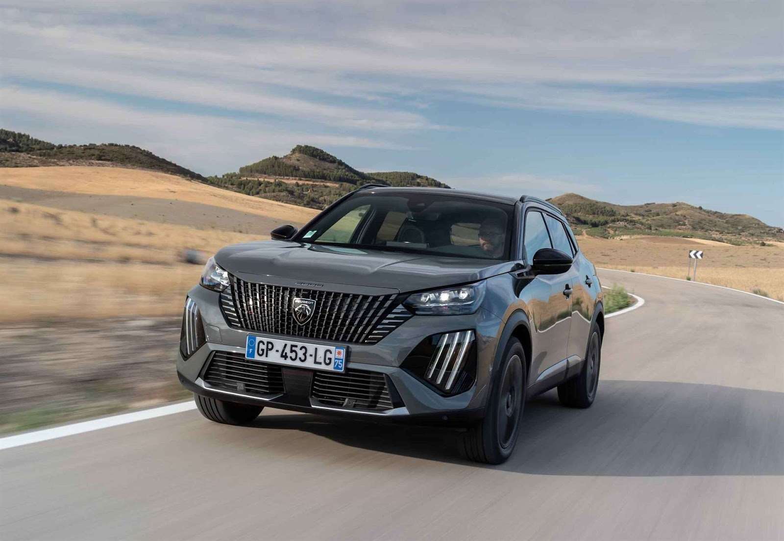 محرك بيجو توربو 100 الجديد قلب نابض بثلاث أسطوانات لأداء اقتصادي و قوي في 208 و 2008 1 محرك بيجو توربو 100 الجديد قلب نابض بثلاث أسطوانات لأداء اقتصادي و قوي في 208 و 2008 - عرب اوتو هب