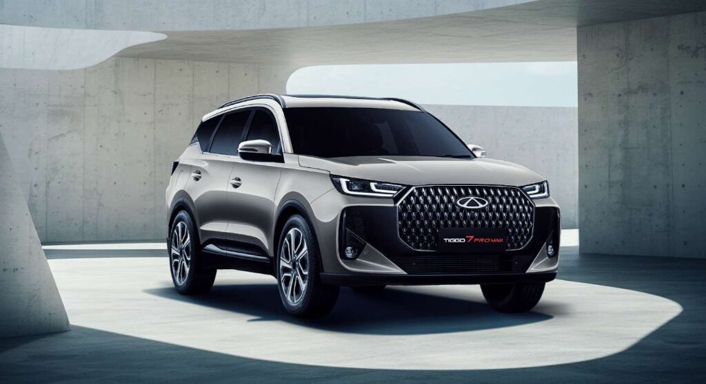 شيري تيجو 7 برو ماكس 2026 في مصر بتجهيزات فاخرة و سعر مفاجأة يقلب موازين فئة SUV شيري تيجو 7 برو ماكس 2026 في مصر بتجهيزات فاخرة و سعر مفاجأة يقلب موازين فئة SUV - عرب اوتو هب