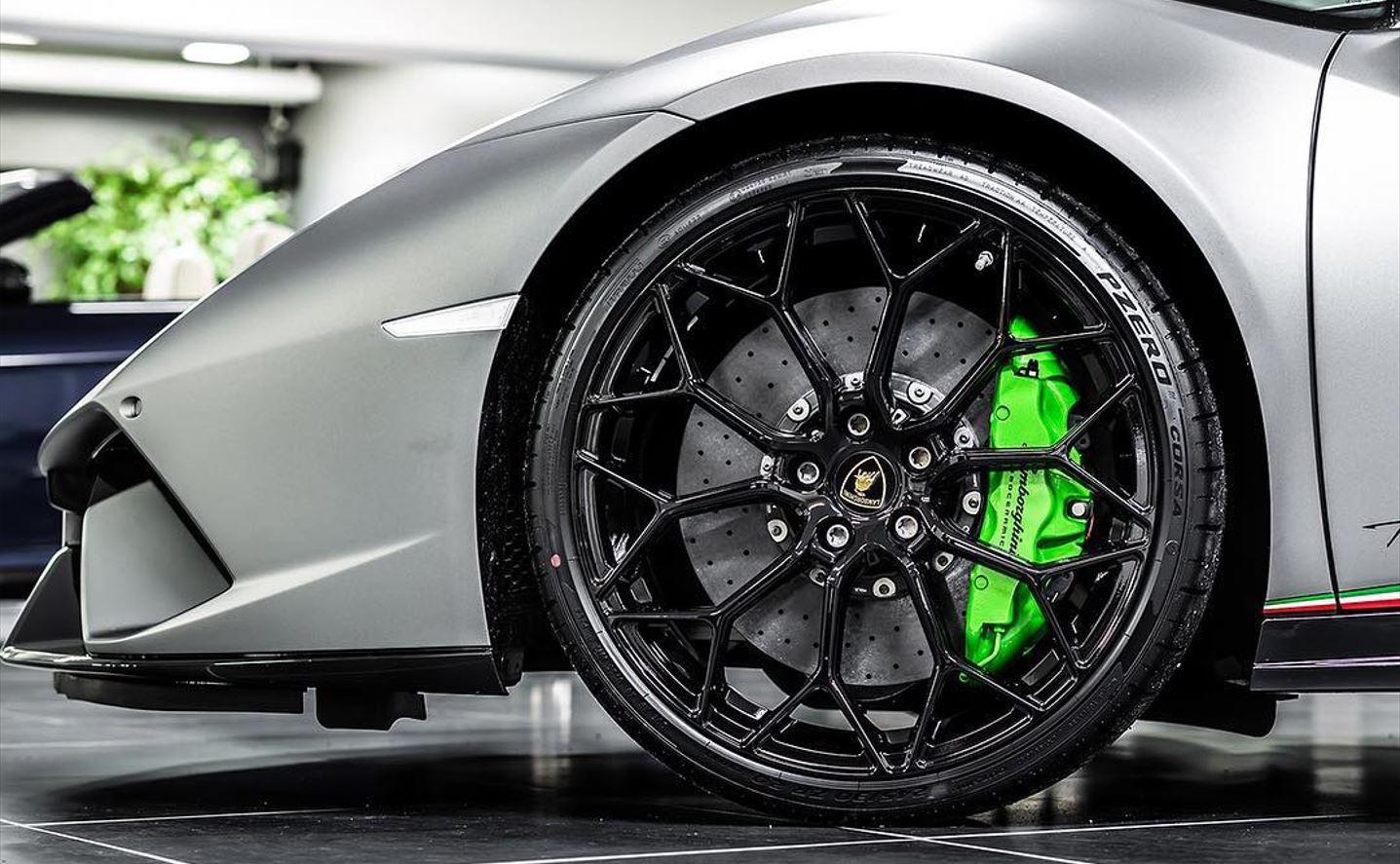 هل تستحق فرامل السيراميك الكربونية كل هذه التكلفة 4 هل تستحق فرامل السيراميك الكربونية كل هذه التكلفة - عرب اوتو هب