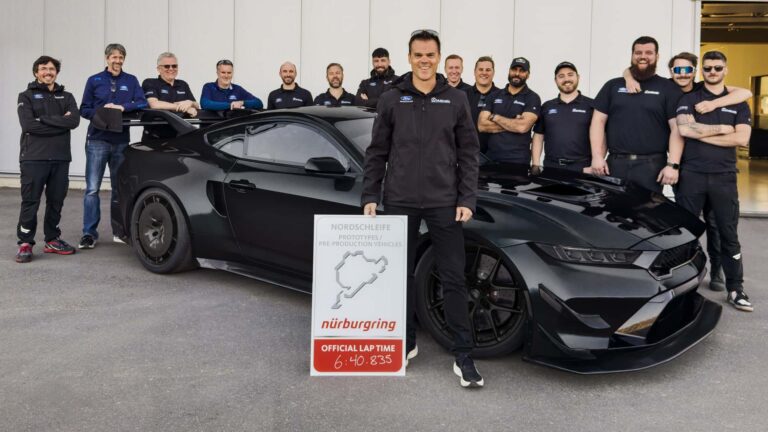 فورد موستانج GTD تحطم أرقام كورفيت ZR1X في حلبة نوربورجرينج بزمن أسطوري