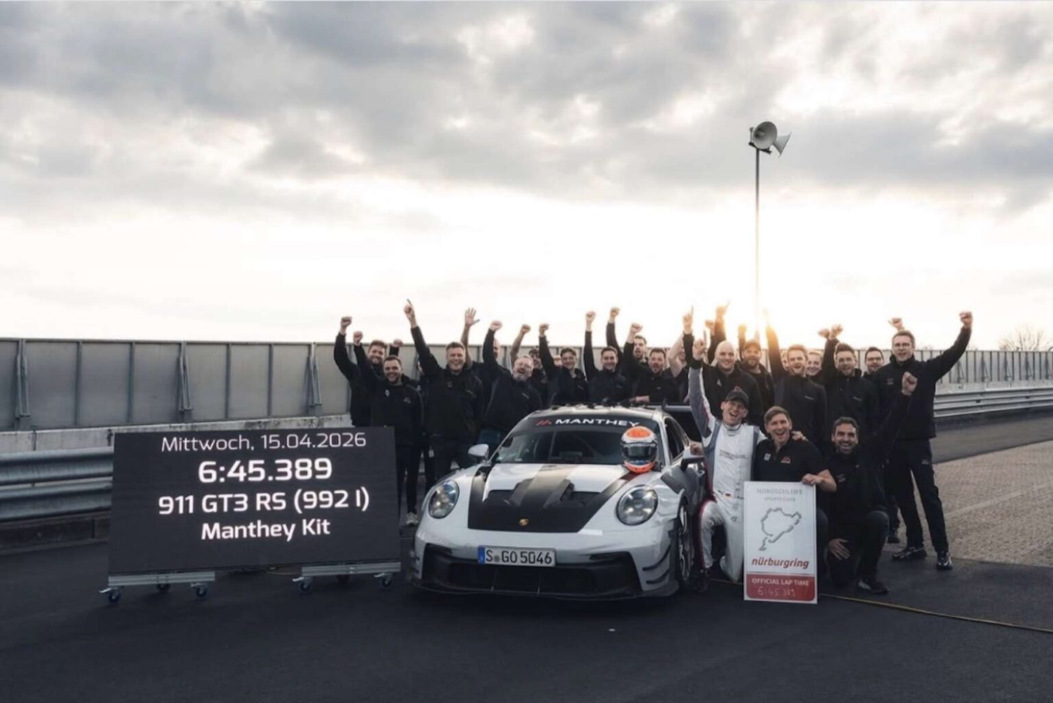 بورشه 911 GT3 RS تتفوق علي شيفروليه كورفيت ZR1X في حلبة نوربورجرينج - عرب اوتو هب