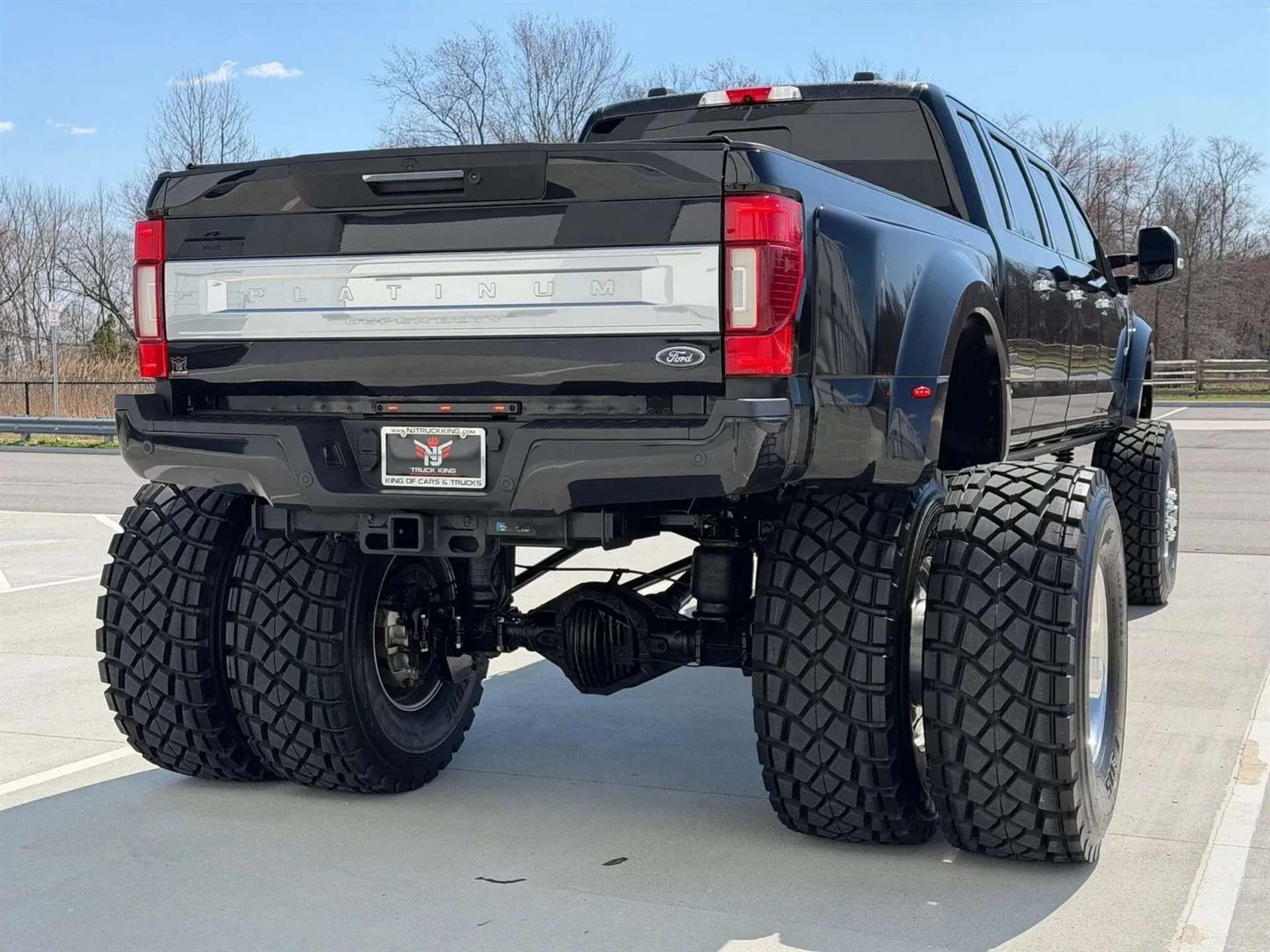 فورد F-450 بست أبواب و بسعر خرافي ظهرت مؤخرًا في مزاد على موقع eBay 5 فورد F-450 بست أبواب و بسعر خرافي ظهرت مؤخرًا في مزاد على موقع eBay - عرب اوتو هب