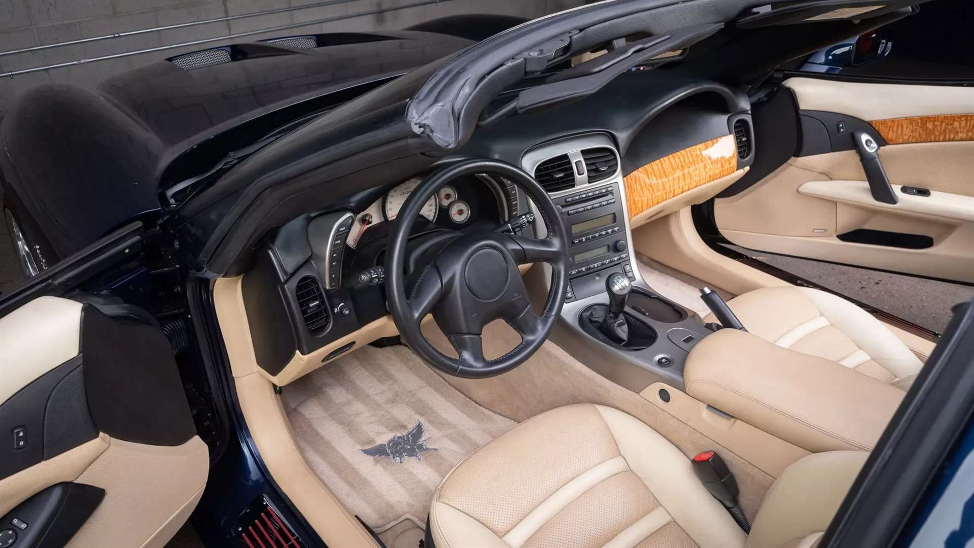 انتيروس N2A كورفيت بنكهة إيطالية التي بيعت بسعر كورفيت C8 جديدة تقريبًا 1 انتيروس N2A كورفيت بنكهة إيطالية التي بيعت بسعر كورفيت C8 جديدة تقريبًا - عرب اوتو هب