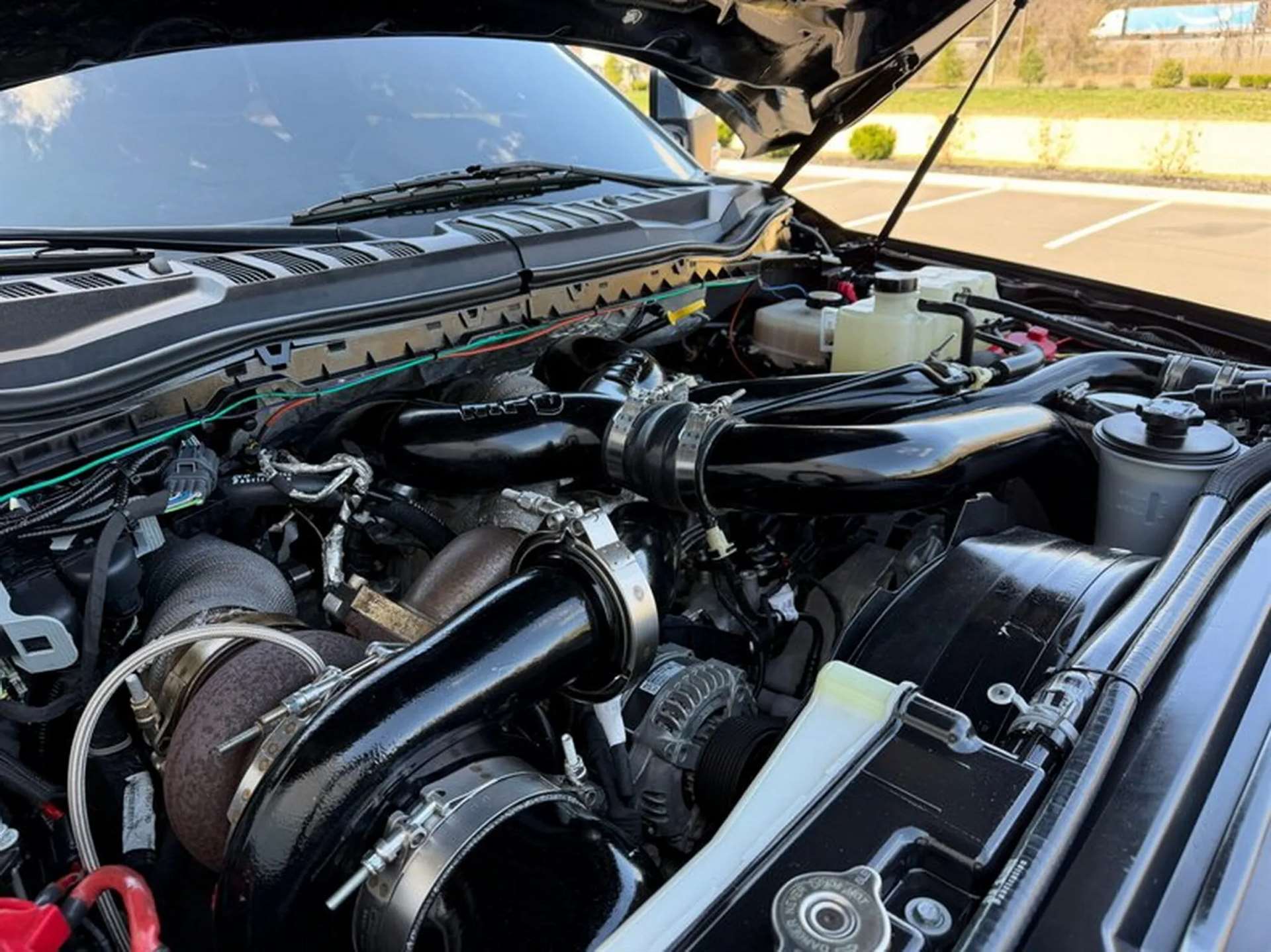 فورد F-450 بست أبواب و بسعر خرافي ظهرت مؤخرًا في مزاد على موقع eBay 3 فورد F-450 بست أبواب و بسعر خرافي ظهرت مؤخرًا في مزاد على موقع eBay - عرب اوتو هب