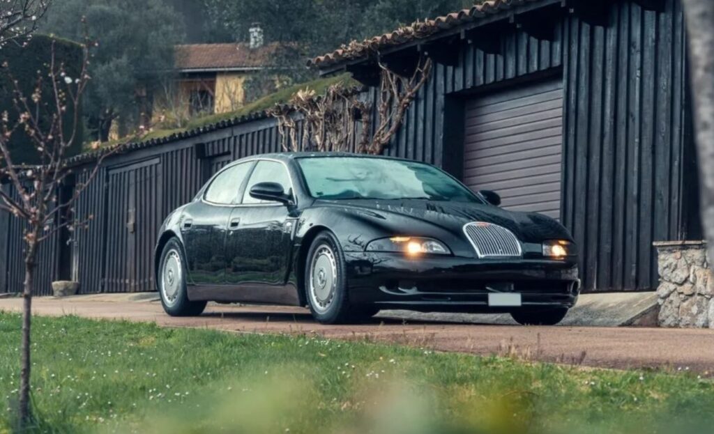 بوجاتي EB112 السيدان الأسطورية ذات محرك V12 قطعة أسطورية تروي قصة طموح لم يكتمل بوجاتي EB112 السيدان الأسطورية ذات محرك V12 قطعة أسطورية تروي قصة طموح لم يكتمل - عرب اوتو هب