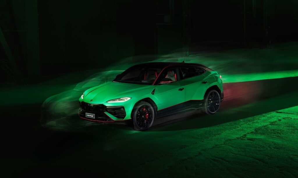 لامبورجيني أوروس SE تيـتونيرو كابسول سيمفونية الألوان الفاخرة التي تعيد تعريف التخصيص - عرب اوتو هب