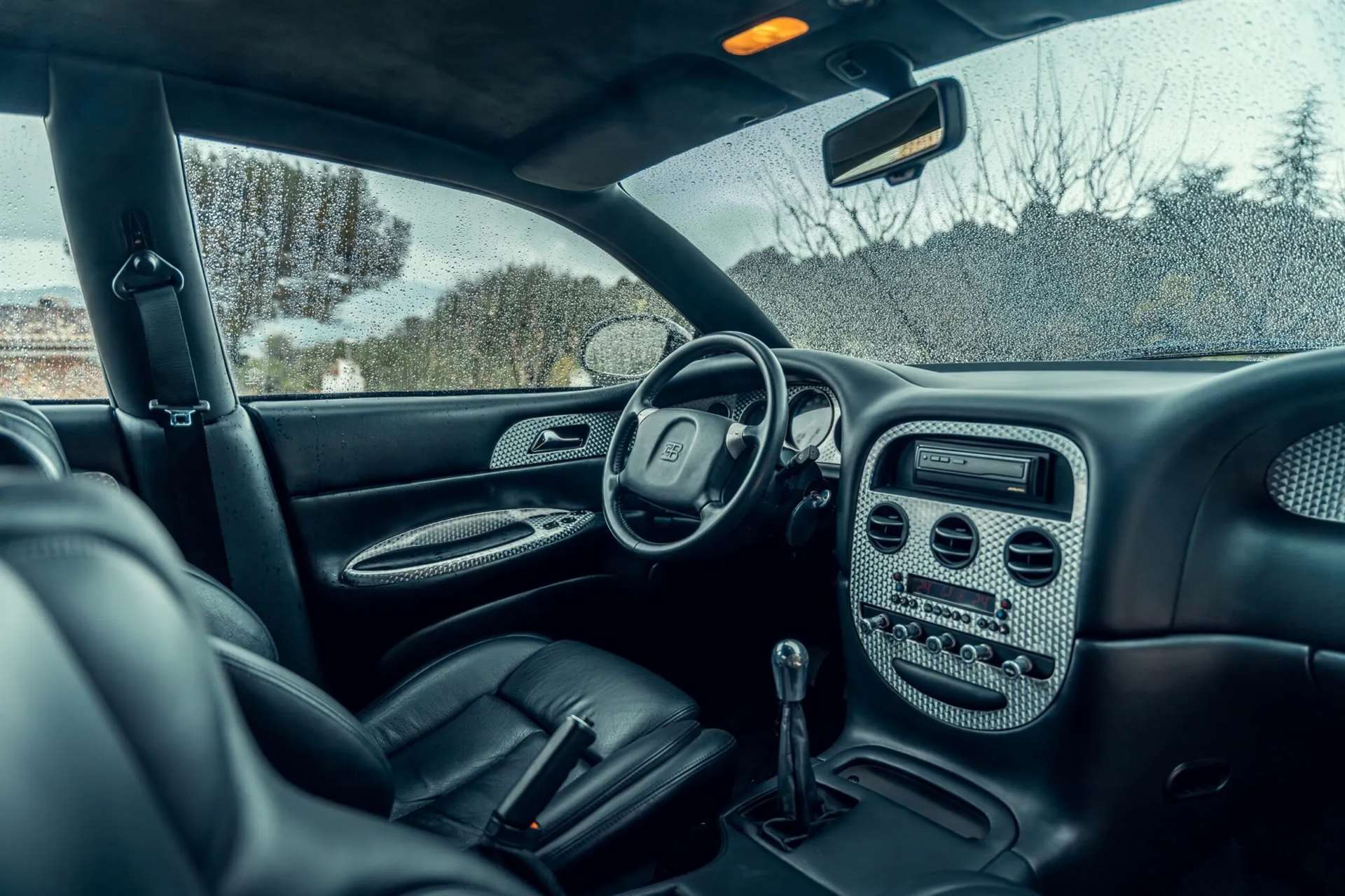 بوجاتي EB112 السيدان الأسطورية ذات محرك V12 قطعة أسطورية تروي قصة طموح لم يكتمل 3 بوجاتي EB112 السيدان الأسطورية ذات محرك V12 قطعة أسطورية تروي قصة طموح لم يكتمل - عرب اوتو هب