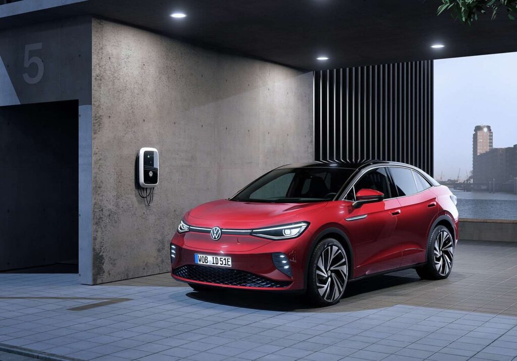 سحب أكثر من 94 ألف سيارة كهربائية من فولكس فاجن حول العالم بسبب خطر نشوب حريق في البطاريات - عرب اوتو هب