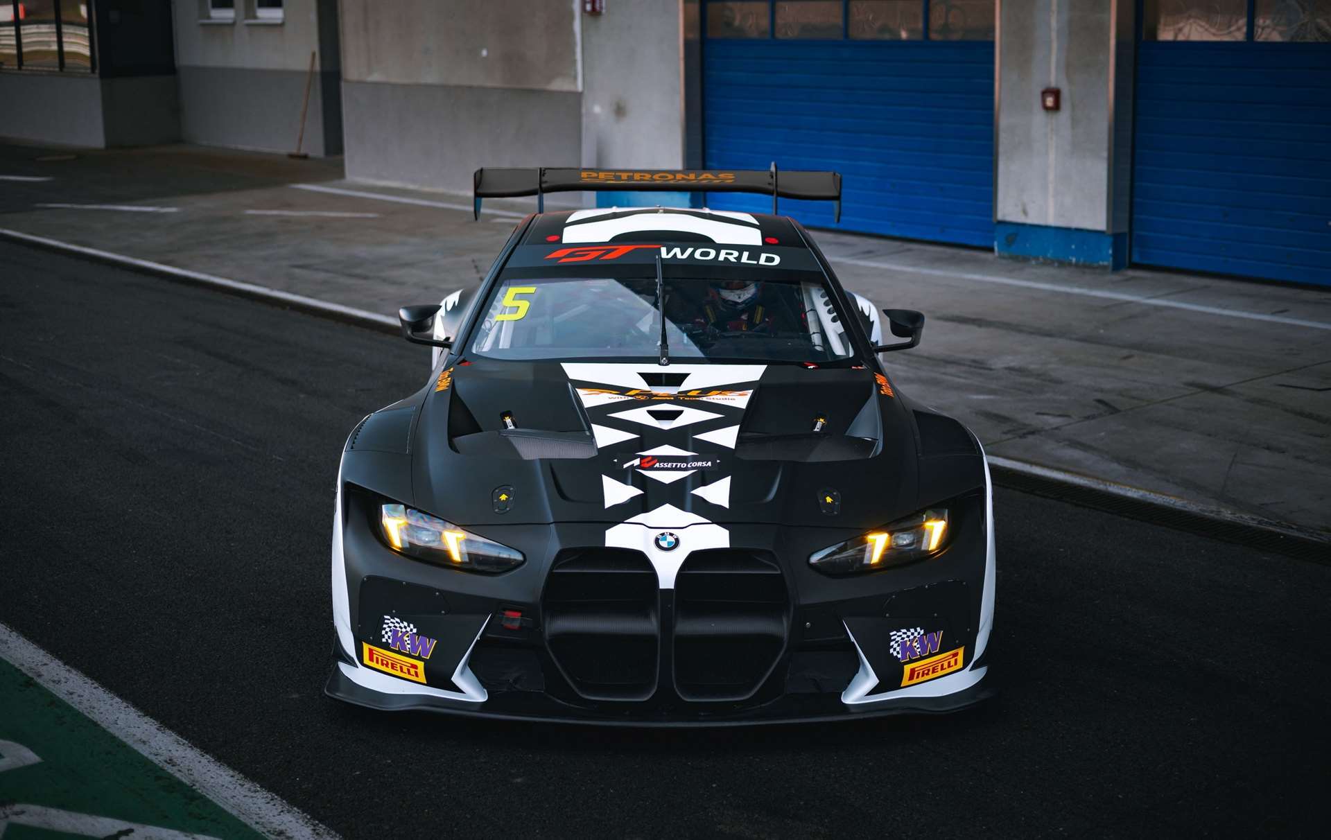 بي ام دبليو M4 GT3 EVO تنتقل من عالم ألعاب الفيديو إلى حلبات السباق الحقيقية 1 بي ام دبليو M4 GT3 EVO تنتقل من عالم ألعاب الفيديو إلى حلبات السباق الحقيقية - عرب اوتو هب