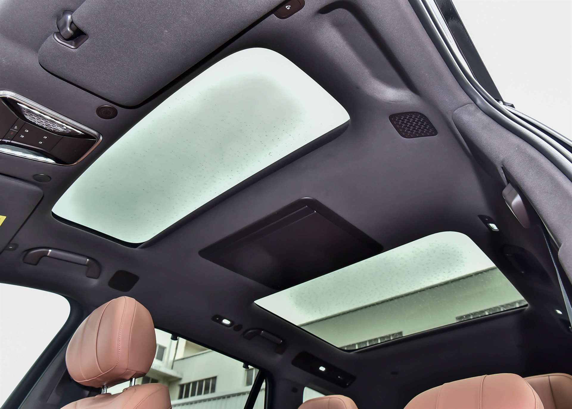 دينزا N8L الجديدة من بي واي دي وحش هجيني فخم ببطارية قوية و سرعة شحن خاطفة 6 دينزا N8L الجديدة من بي واي دي وحش هجيني فخم ببطارية قوية و سرعة شحن خاطفة - عرب اوتو هب