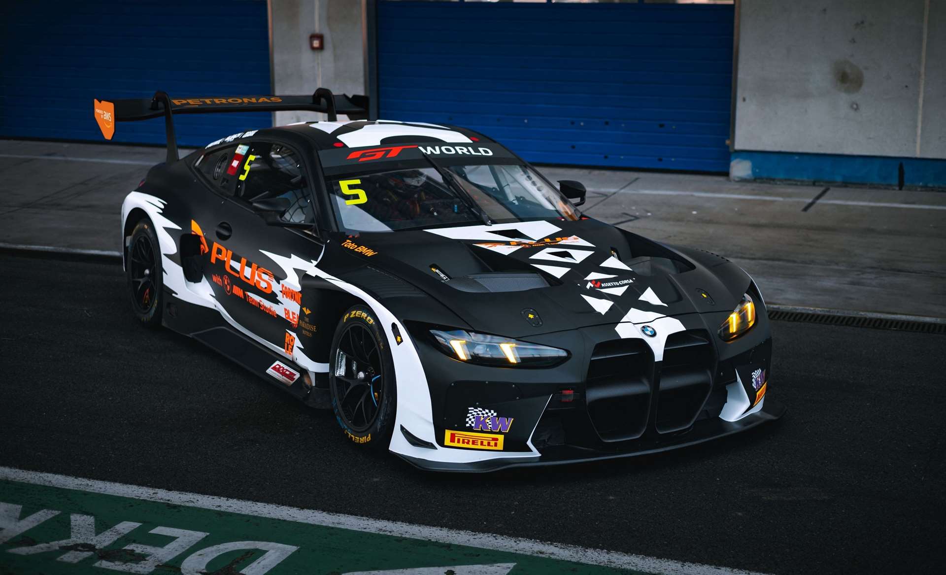 بي ام دبليو M4 GT3 EVO تنتقل من عالم ألعاب الفيديو إلى حلبات السباق الحقيقية 2 بي ام دبليو M4 GT3 EVO تنتقل من عالم ألعاب الفيديو إلى حلبات السباق الحقيقية - عرب اوتو هب