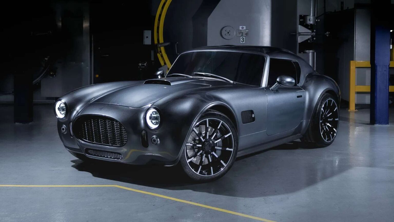اية سي كوبرا GT الأسطورة البريطانية بمحرك V8 من فورد بقوة 720 حصان اية سي كوبرا GT الأسطورة البريطانية بمحرك V8 من فورد بقوة 720 حصان - عرب اوتو هب