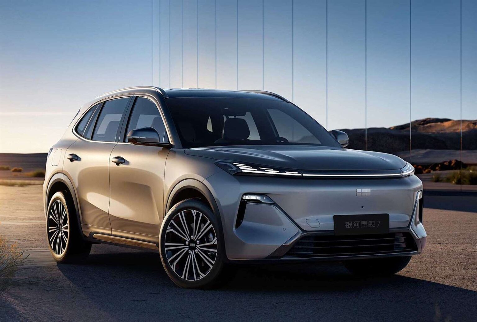 جيلي EX5 EM-i في مصر 2026 SUV المواصفات و الأسعار الرسمية لأحدث SUV هجينة ذكية من جيلي - عرب اوتو هب