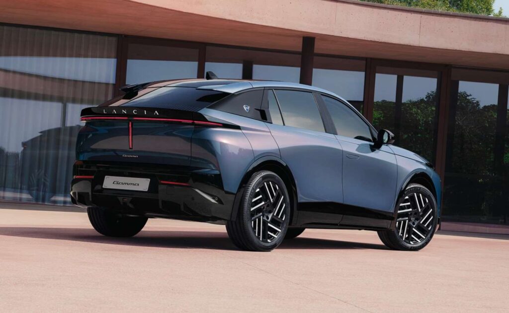 لانسيا جاما عودة الأسطورة و لكن بهوية جديدة كلياً SUV مستقبلية - عرب اوتو هب