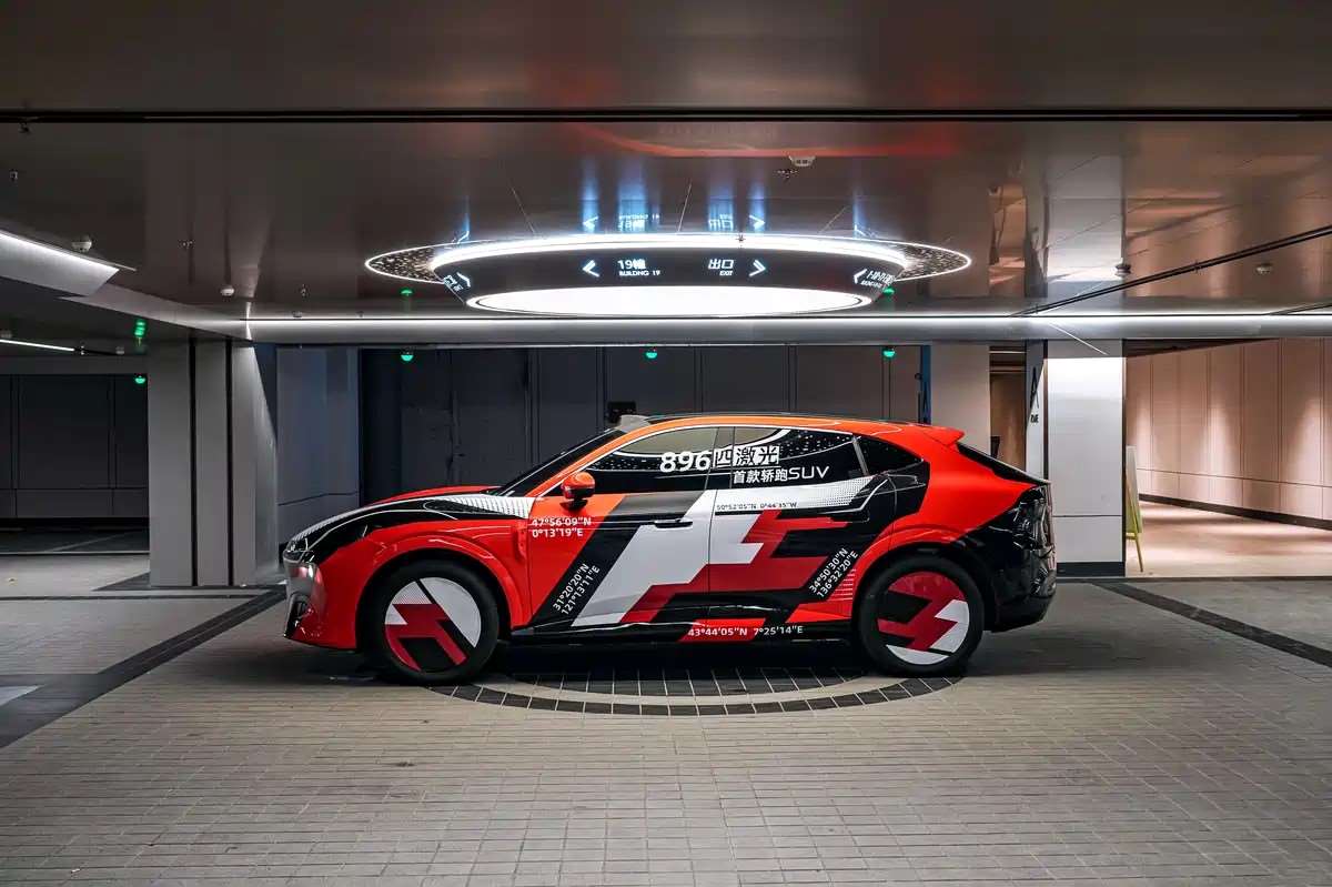 فويـاه FE كوبيه SUV منافس جريء قادم يجمع بين تكنولوجيا هواوي و تصميم شاومي YU7 2 فويـاه FE كوبيه SUV منافس جريء قادم يجمع بين تكنولوجيا هواوي و تصميم شاومي YU7 - عرب اوتو هب