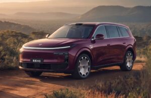 دونج فنج Yipai M8 الجديدة SUV فاخرة بستة مقاعد و تقنيات هواوي المتطورة - عرب اوتو هب