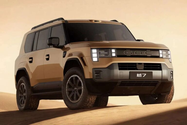 جي أيه سي ترامبشي Yue 7 سيارة SUV هجينة بمواصفات قوية و تصميم مستوحى من ديفندر