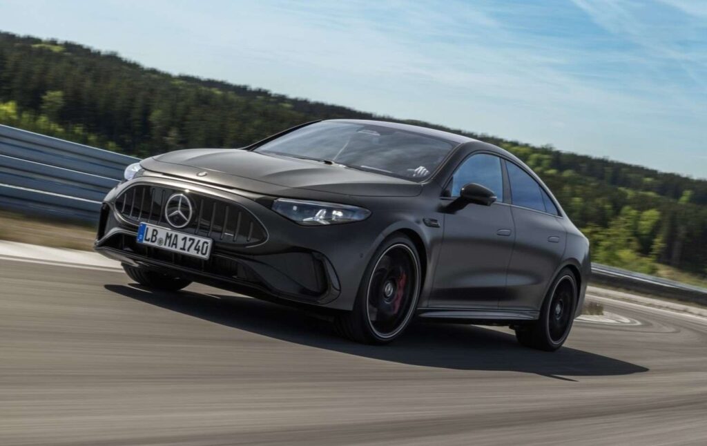 مرسيدس +AMG CLA 45 4MATIC الكهربائية 2027 بقوة 680 حصان و تسارع خارق في 2.7 ثانية - عرب اوتو هب