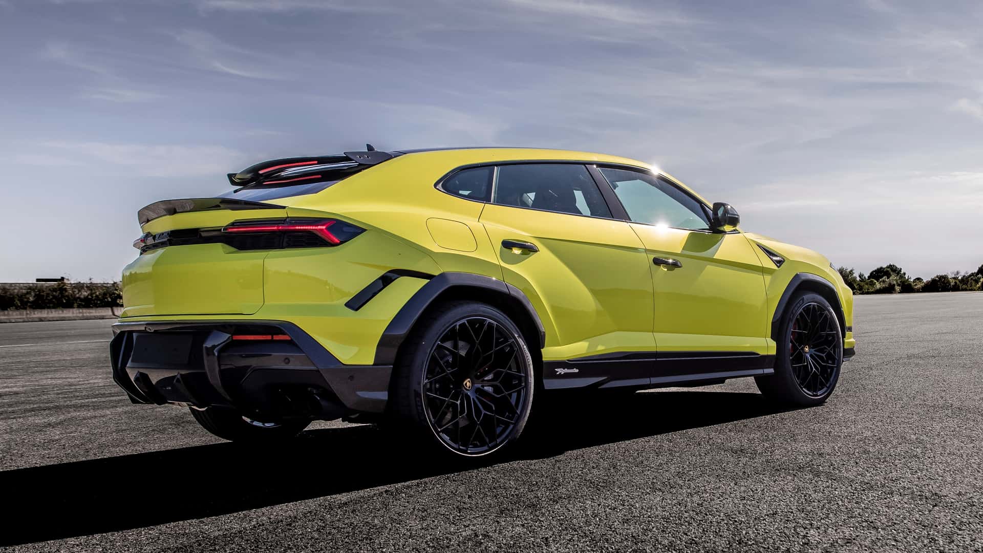 لامبورجيني أوروس SE بيرفورمانتي 2027 أقوى SUV في تاريخ العلامة الإيطالية بقوة 800 حصان 2 لامبورجيني أوروس SE بيرفورمانتي 2027 أقوى SUV في تاريخ العلامة الإيطالية بقوة 800 حصان - عرب اوتو هب