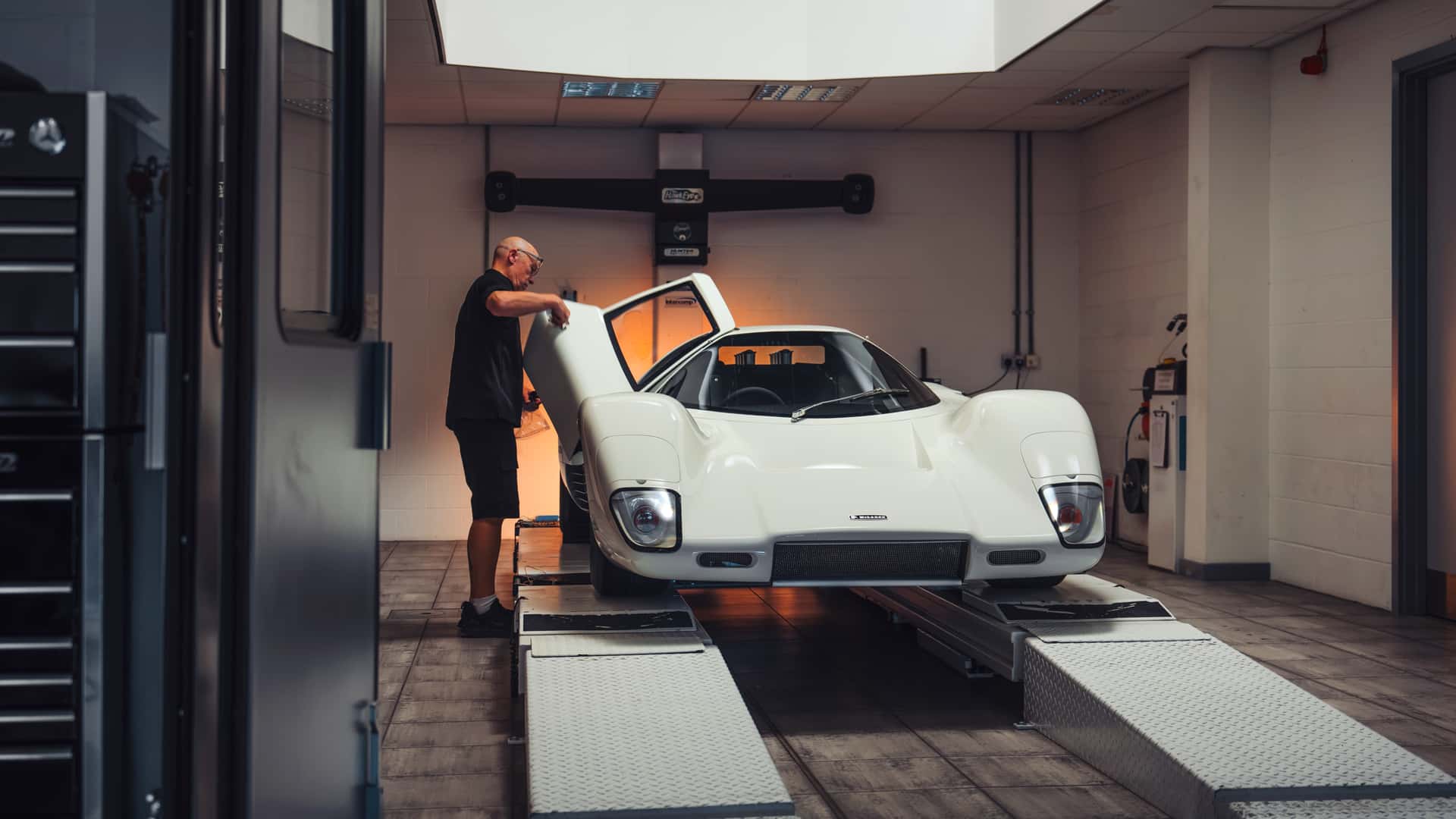ماكلارين تعيد إحياء أسطورتها الأولى M6GT بعد أكثر من 50 عامًا 2 ماكلارين تعيد إحياء أسطورتها الأولى M6GT بعد أكثر من 50 عامًا - عرب اوتو هب