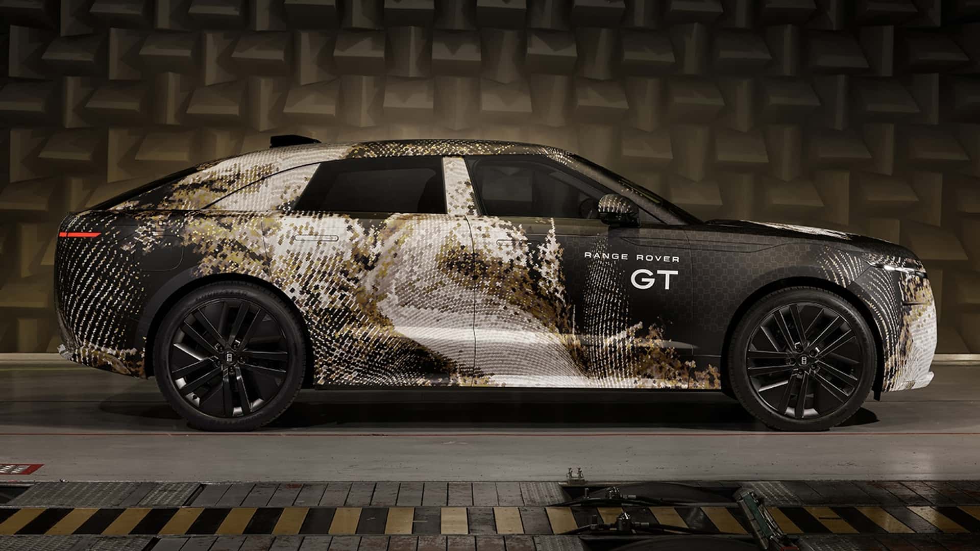 رينج روفر GT الجديدة فخامة تعيد تعريف هوية رينج روفر 4 رينج روفر GT الجديدة فخامة تعيد تعريف هوية رينج روفر - عرب اوتو هب