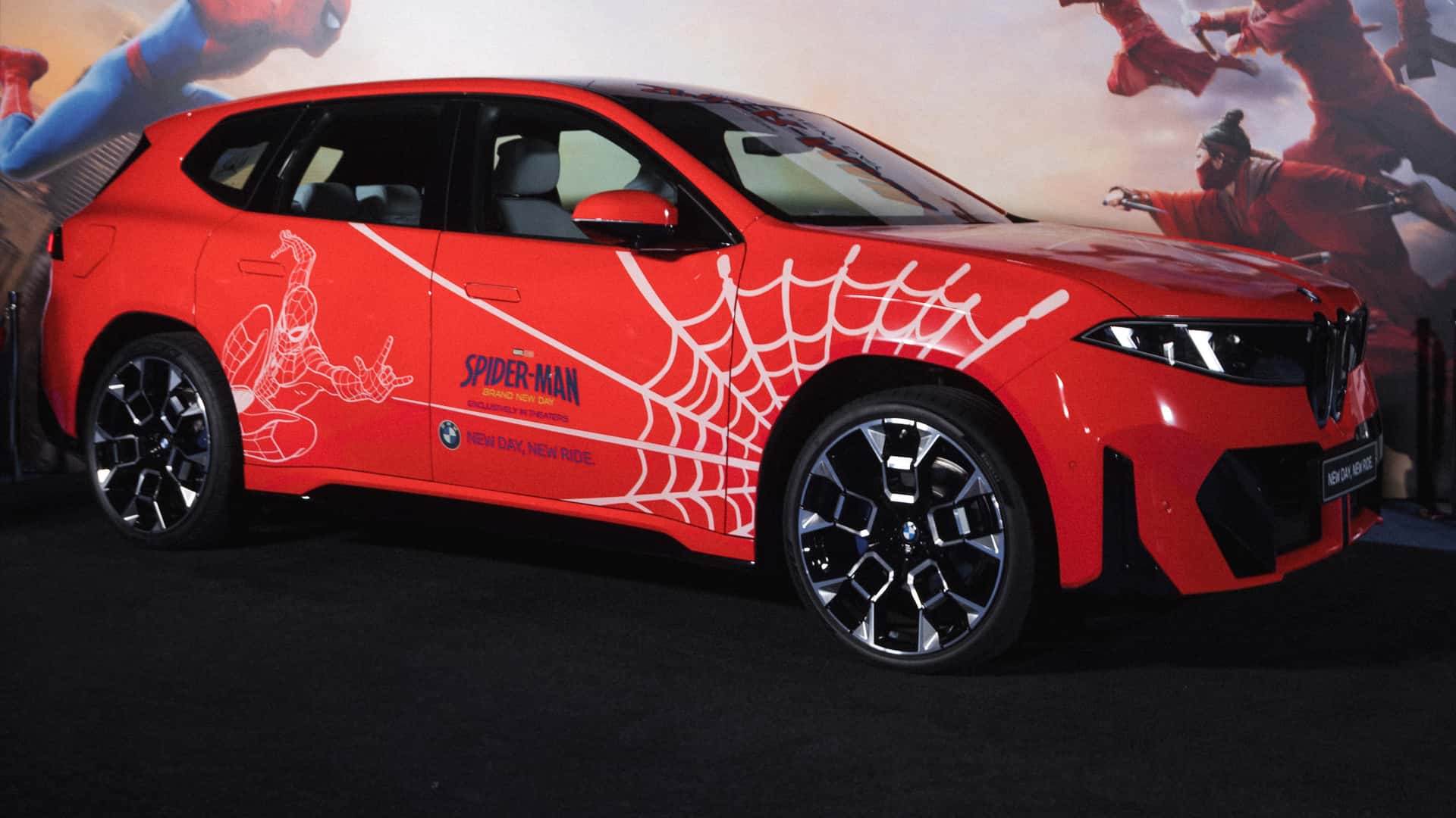 بي ام دبليو M Hybrid V8 تخطف الأنظار بطلاء سبايدر مان قبل سباق IMSA 2 بي ام دبليو M Hybrid V8 تخطف الأنظار بطلاء سبايدر مان قبل سباق IMSA - عرب اوتو هب