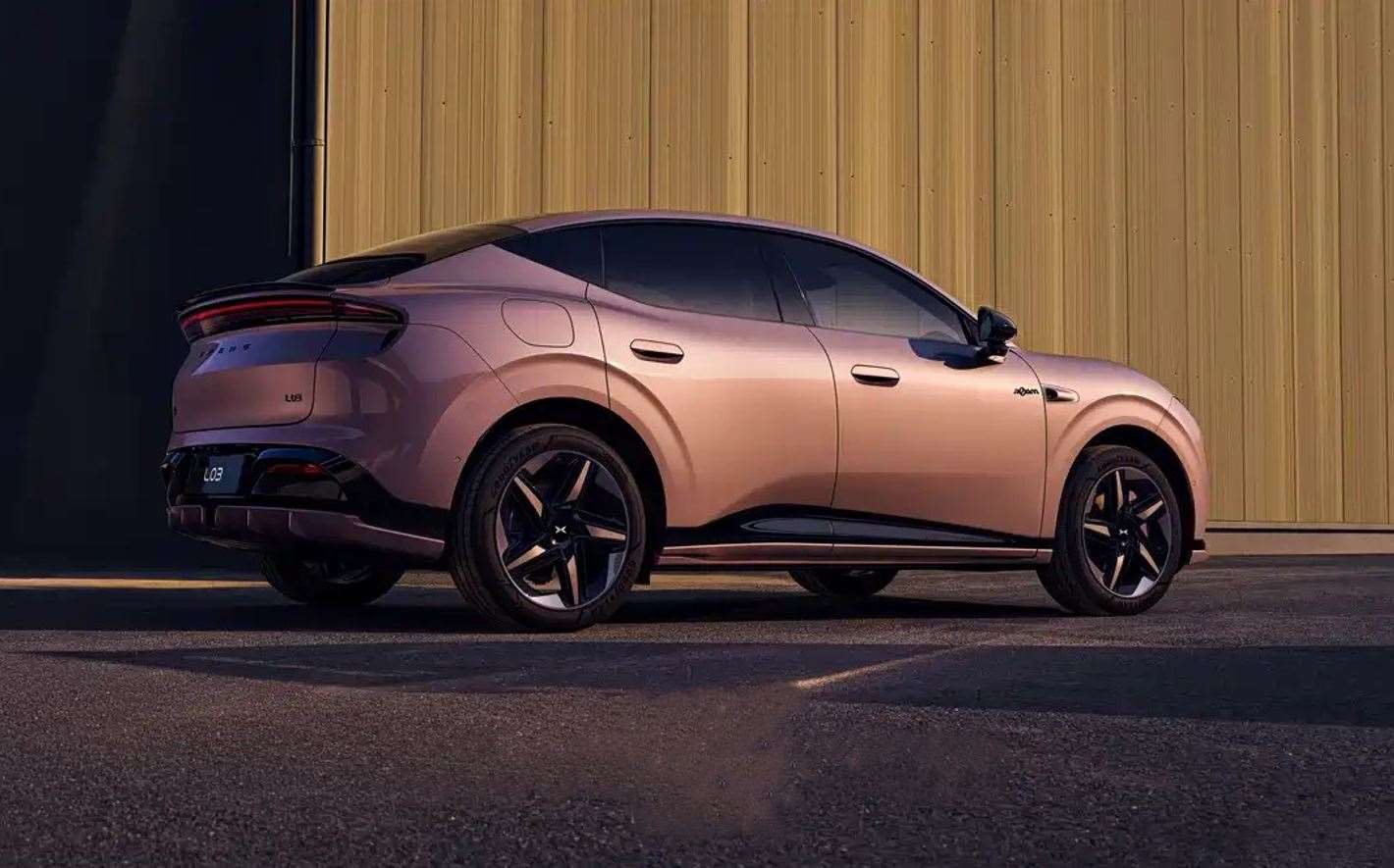 اكسبينج MONA L03 ROAM الجديدة 2026 بحزمة رياضية بتصميم جريء و تقنيات ذكية تستهدف الشباب 5 اكسبينج MONA L03 ROAM الجديدة 2026 بحزمة رياضية بتصميم جريء و تقنيات ذكية تستهدف الشباب - عرب اوتو هب