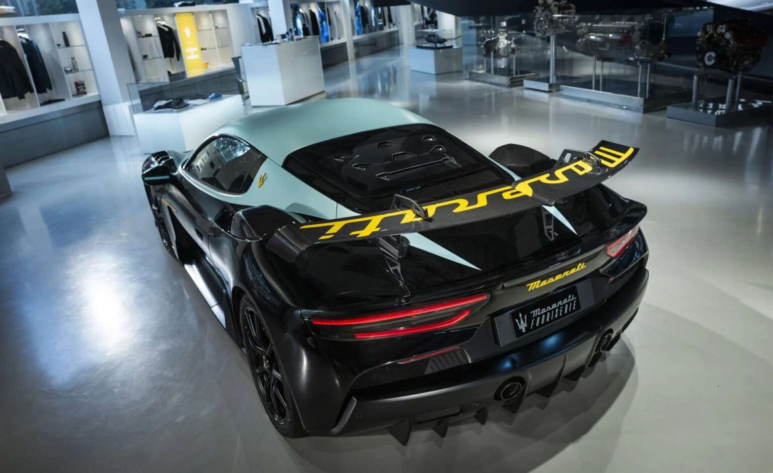 مازيراتي GT2 Stradale بنسخة فريدة مستوحاة من أسطورة MC12 GT1 - عرب اوتو هب