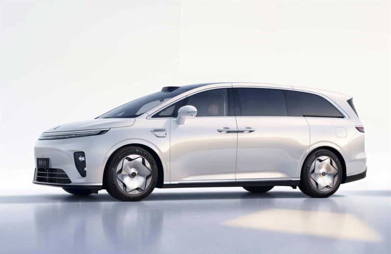 ستيلاتو V8 الجديدة تظهر رسميًا في معرض تشنجدو 2026 بمدى كهربائي يصل إلى 830 كم