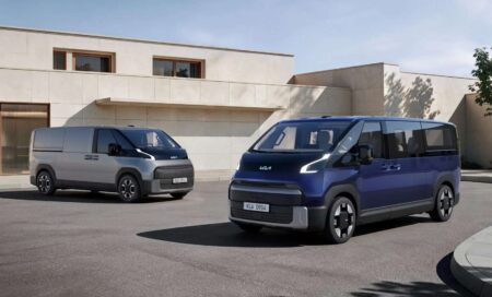 كيا PV7 الكهربائية الجديدة تقلب مفهوم الفان التقليدي بقوة 272 حصانًا و شحن 800 فولت - عرب اوتو هب