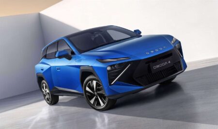 أومودا 4 EV الكهربائية تظهر في معرض جاكرتا الدولي بقوة 215 حصان و مدى 470 كم - عرب اوتو هب