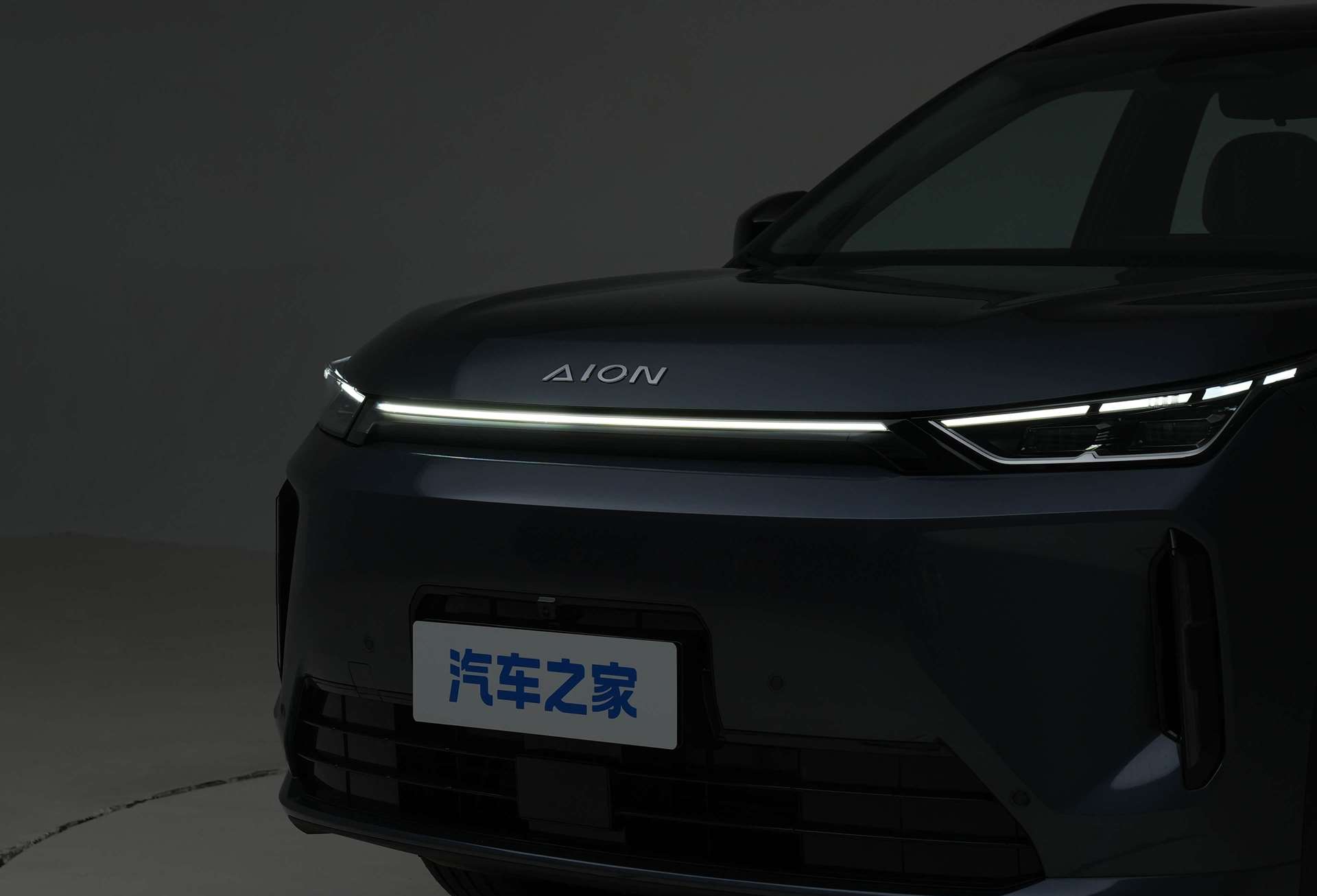 ايون i60 موديل 2027 تنطلق رسميًا بسعر يبدأ من 15.5 ألف دولار و مدى يصل إلى 1738 كم 6 ايون i60 موديل 2027 تنطلق رسميًا بسعر يبدأ من 15.5 ألف دولار و مدى يصل إلى 1738 كم - عرب اوتو هب