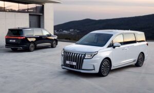 جاك RF8 الهجينة 7 راكب في مصر رسميًا بقوة 416 حصان و بسعر 2 مليون و 795 ألف جنيه - عرب اوتو هب