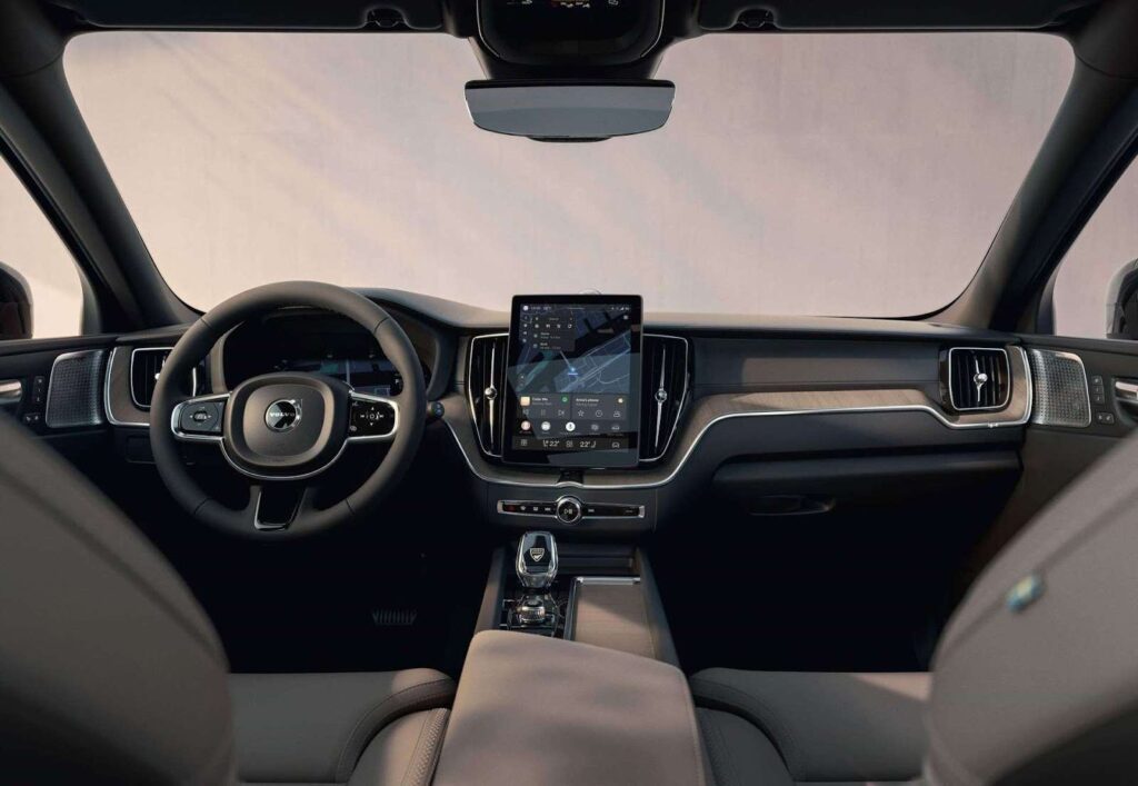 فولفو XC60