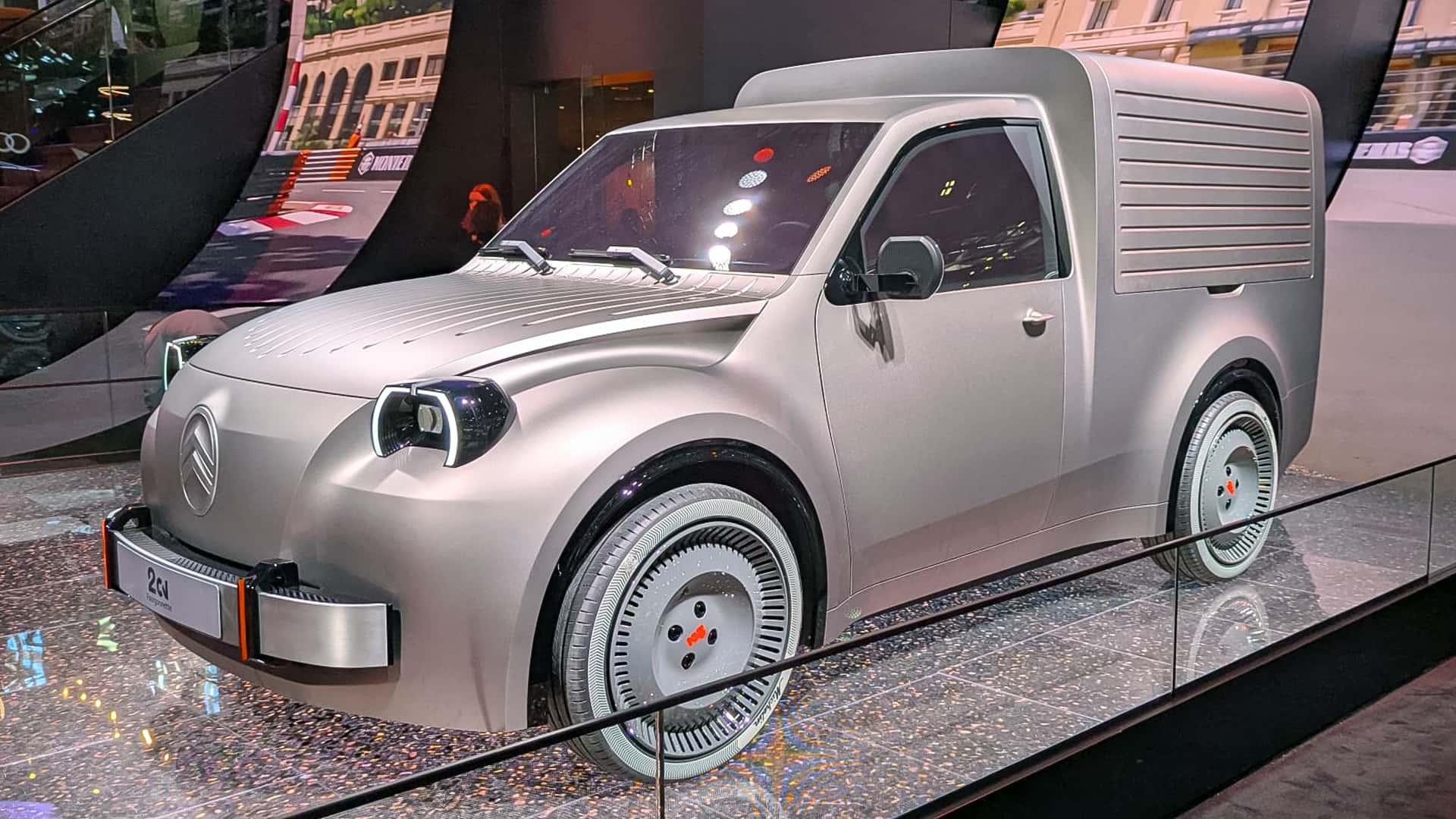 سيتروين 2CV تعود في 2028 كسيارة كهربائية اقتصادية و تكشف عن نسخة فان عصرية 10 سيتروين 2CV تعود في 2028 كسيارة كهربائية اقتصادية و تكشف عن نسخة فان عصرية - عرب اوتو هب