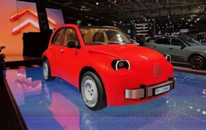 سيتروين 2CV تعود في 2028 كسيارة كهربائية اقتصادية و تكشف عن نسخة فان عصرية - عرب اوتو هب
