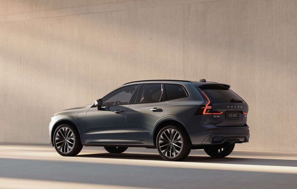 فولفو XC60